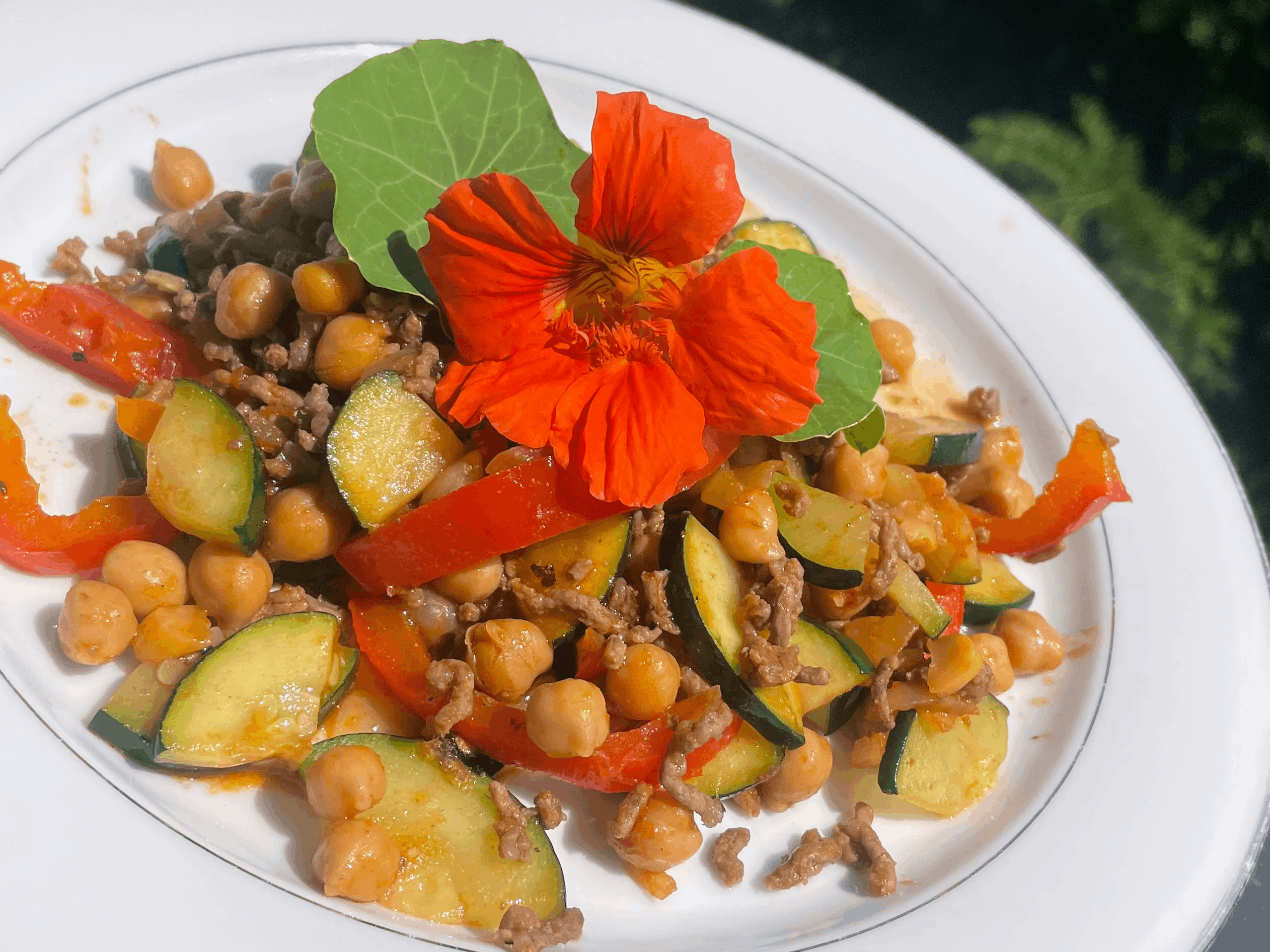 Low Carb Kichererbsen-Hack-Pfanne – herzhaft, würzig & ein Familienhit