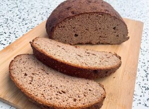 Keto-Brot – saftig, schnittfest & nicht bröselig